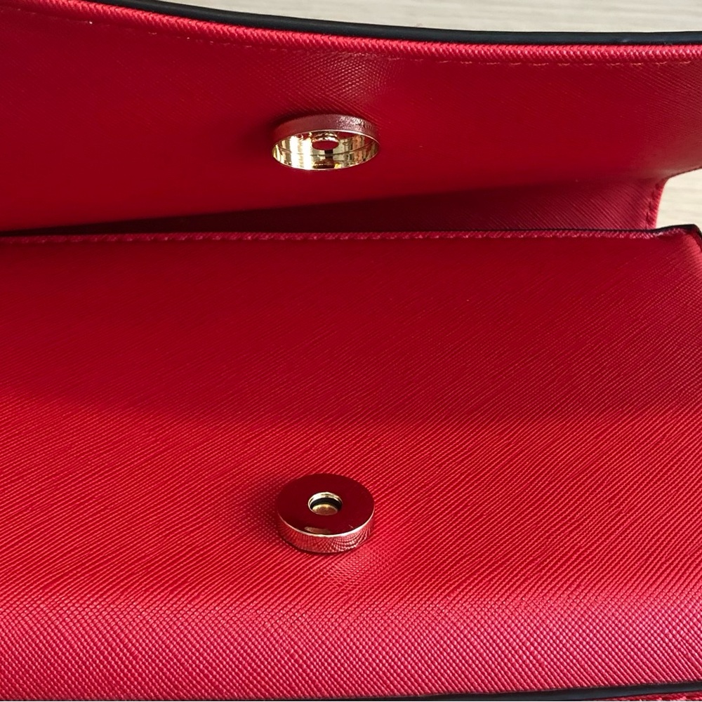 Evergest Red Crossbody Bag Womens One Size. - Picture 6 of 9